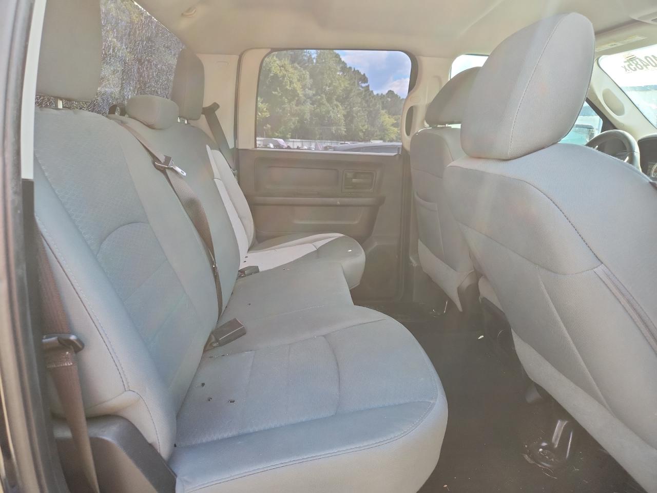 2014 Ram 1500 St VIN: 3C6RR7KT1EG215216 Lot: 81740485