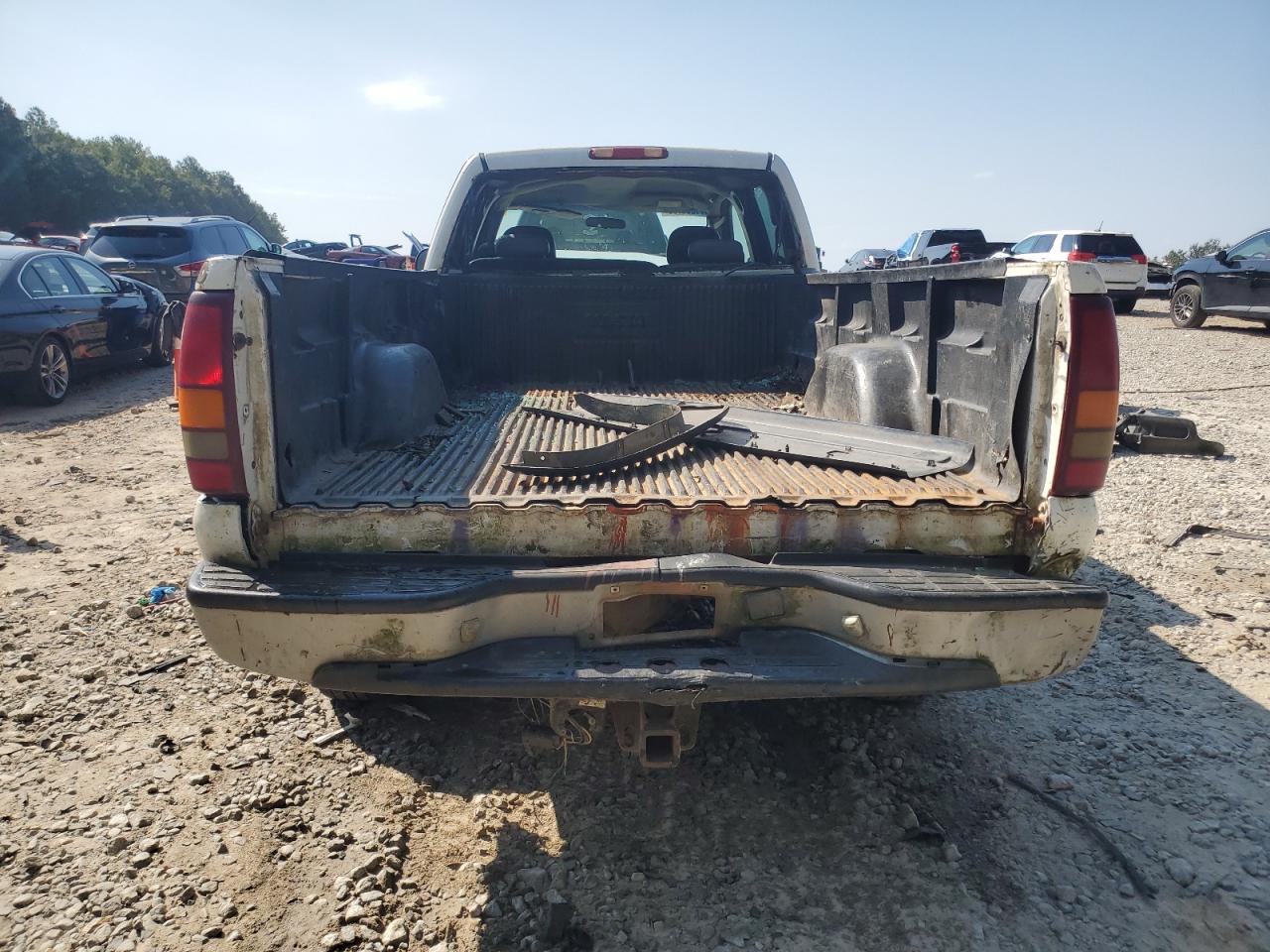 2001 Chevrolet Silverado C2500 Heavy Duty VIN: 1GCHC23U01F127317 Lot: 71261185