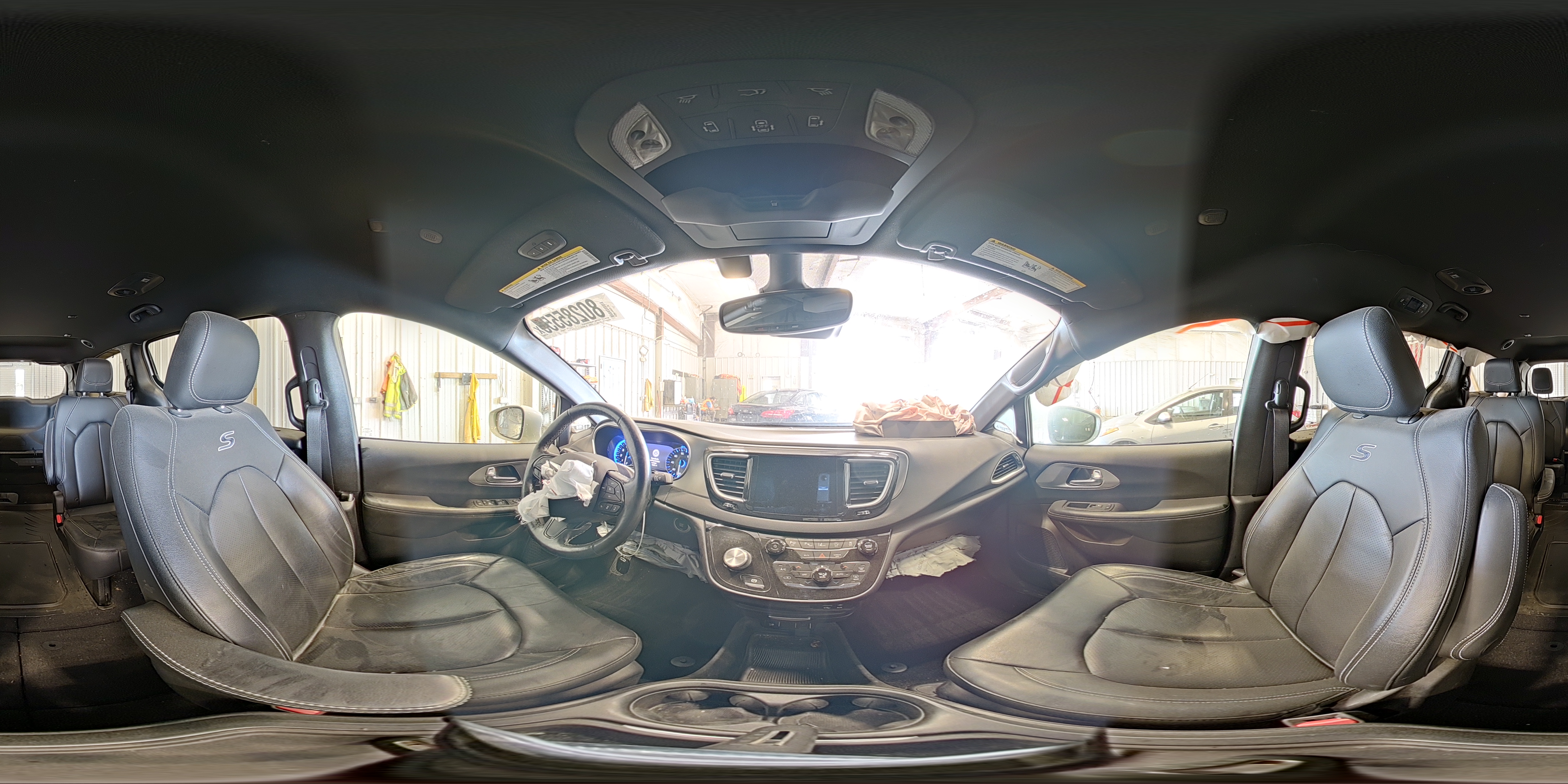 2020 Chrysler Pacifica Touring L VIN: 2C4RC3BGXLR261513 Lot: 80285555