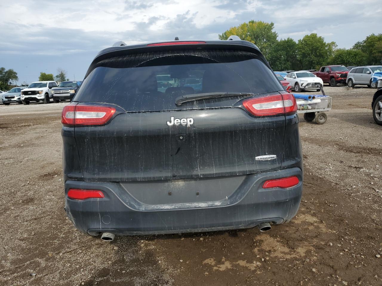 2014 Jeep Cherokee Latitude VIN: 1C4PJLCS3EW105162 Lot: 80062065