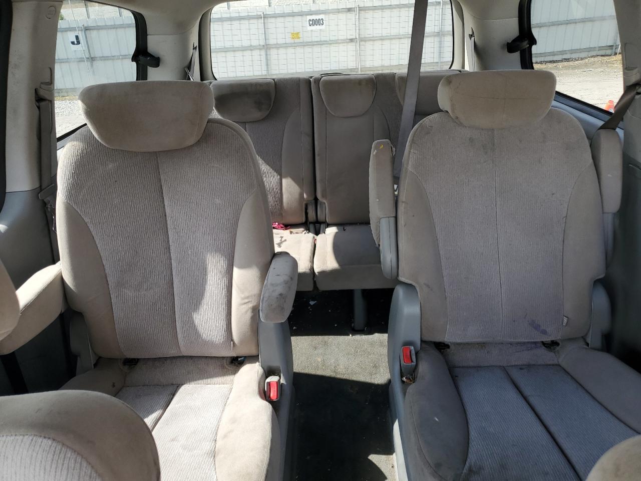 2010 Kia Sedona Lx VIN: KNDMG4C33A6353857 Lot: 80865555