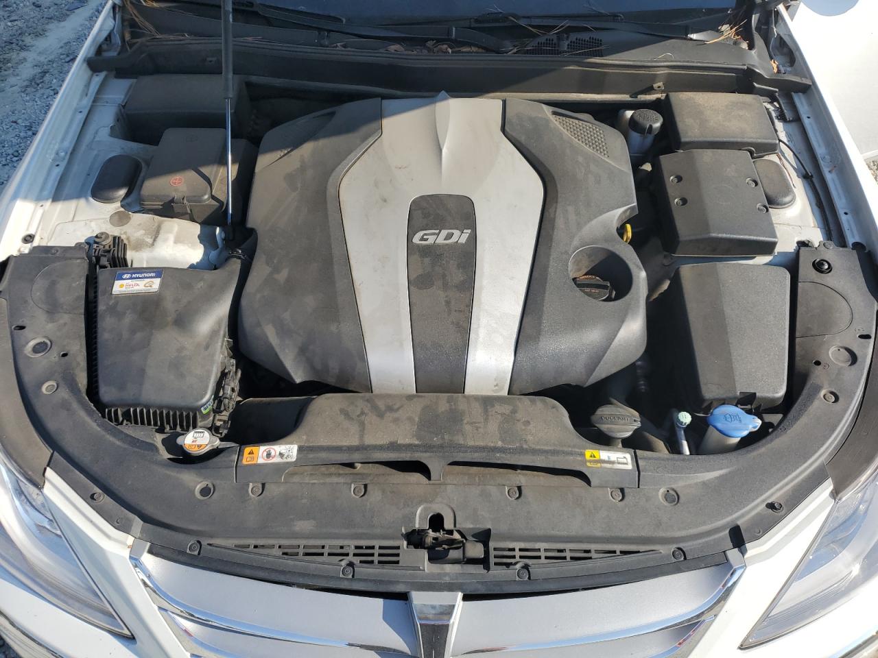 2013 Hyundai Genesis 3.8L VIN: KMHGC4DD1DU231820 Lot: 72090865