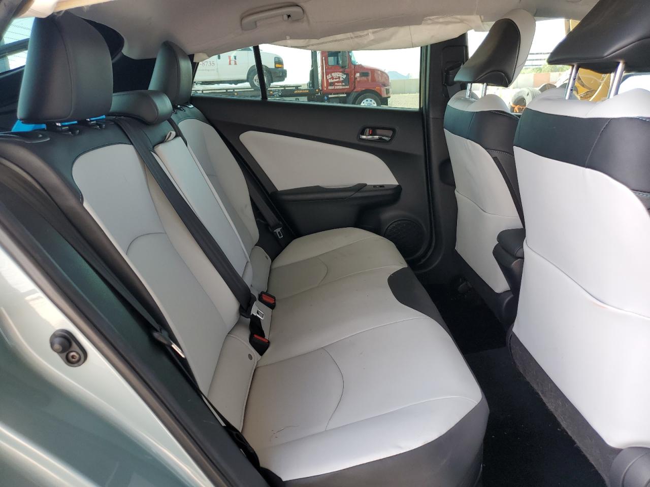 2017 Toyota Prius VIN: JTDKARFU8H3045802 Lot: 80409095