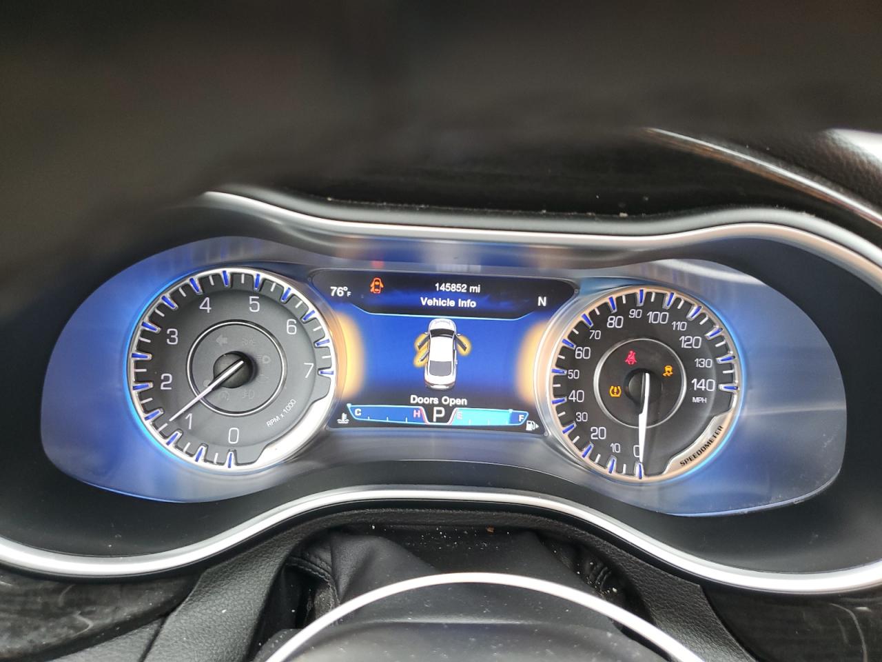 2015 Chrysler 200 C VIN: 1C3CCCCGXFN522424 Lot: 81892145