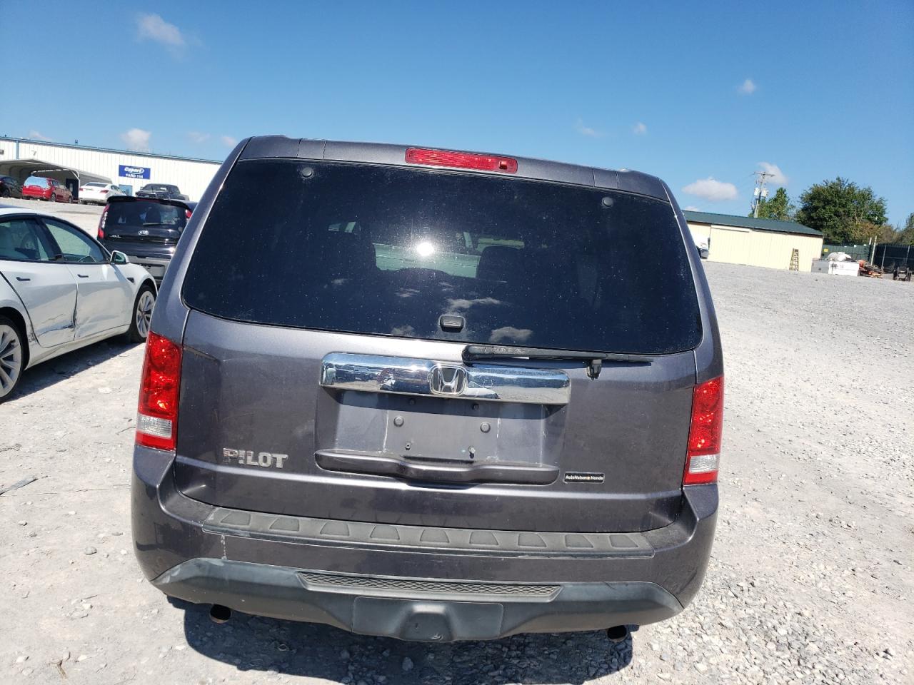 2014 Honda Pilot Lx VIN: 5FNYF3H2XEB007815 Lot: 82157175