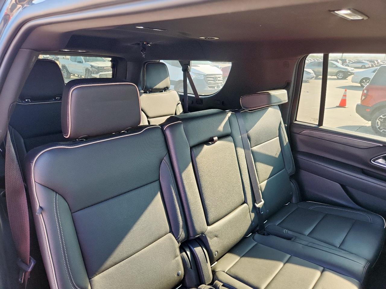 2021 GMC Yukon Xl C1500 Slt VIN: 1GKS1GKD6MR368185 Lot: 80123855