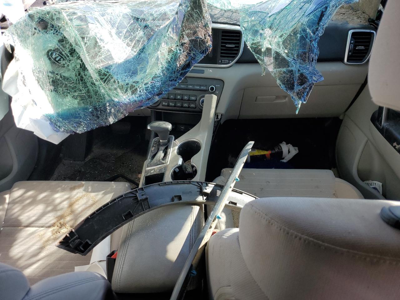 2020 Kia Sportage Lx VIN: KNDPM3AC4L7811549 Lot: 71752565