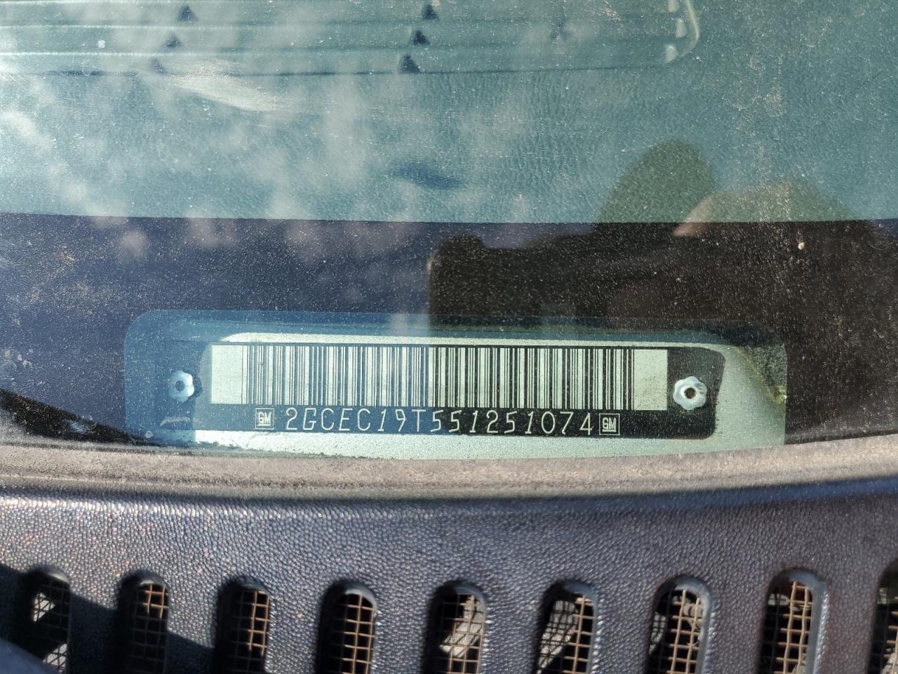 2005 Chevrolet Silverado C1500 VIN: 2GCEC19T551251074 Lot: 71856435