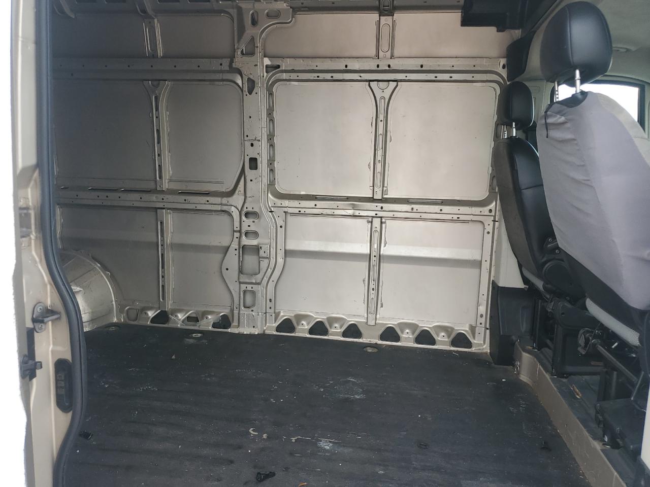 2015 Ram Promaster 3500 3500 High VIN: 3C6URVJG7FE518288 Lot: 80700995