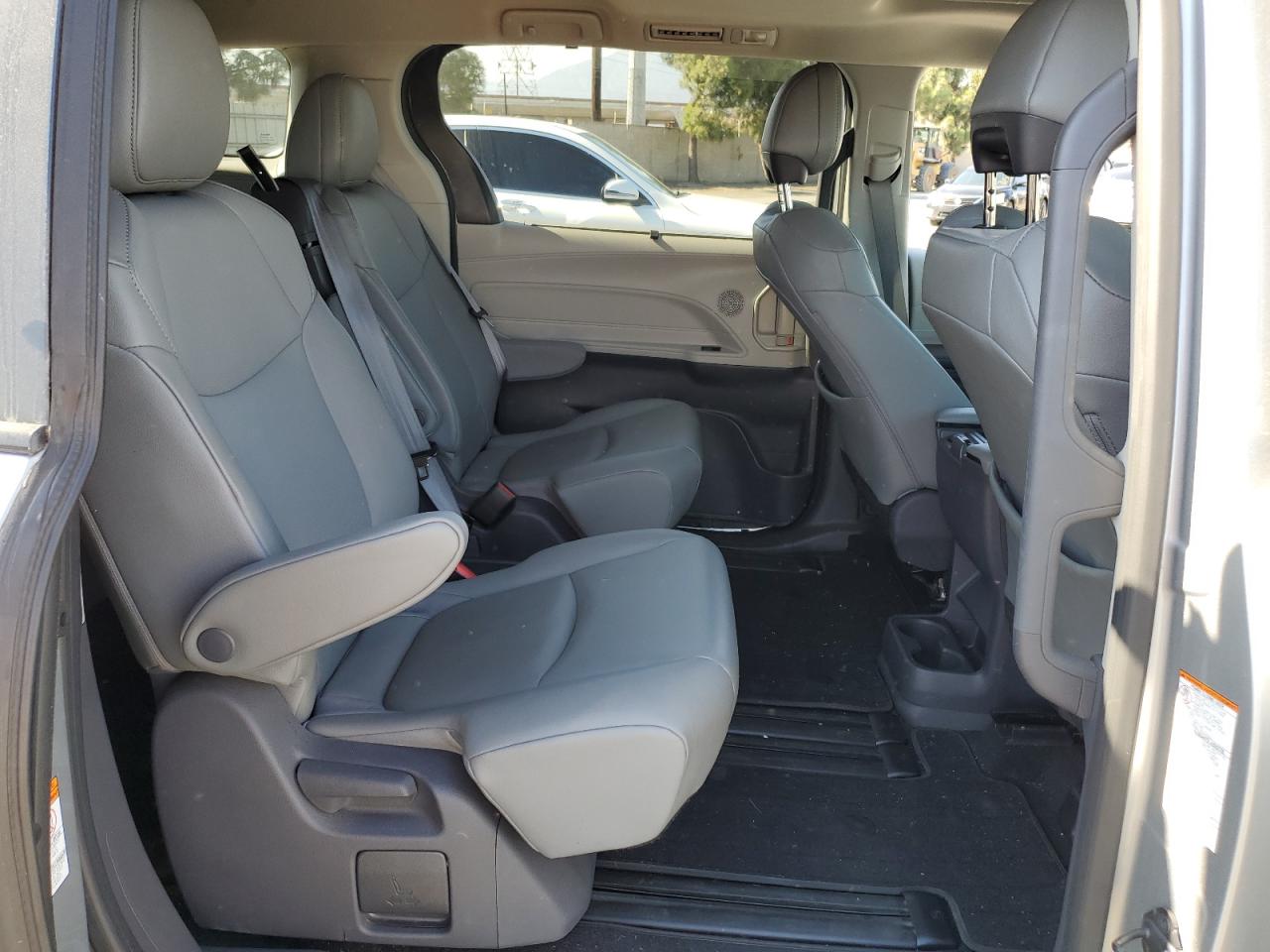 2021 Toyota Sienna Xle VIN: 5TDYRKEC7MS074753 Lot: 83849265