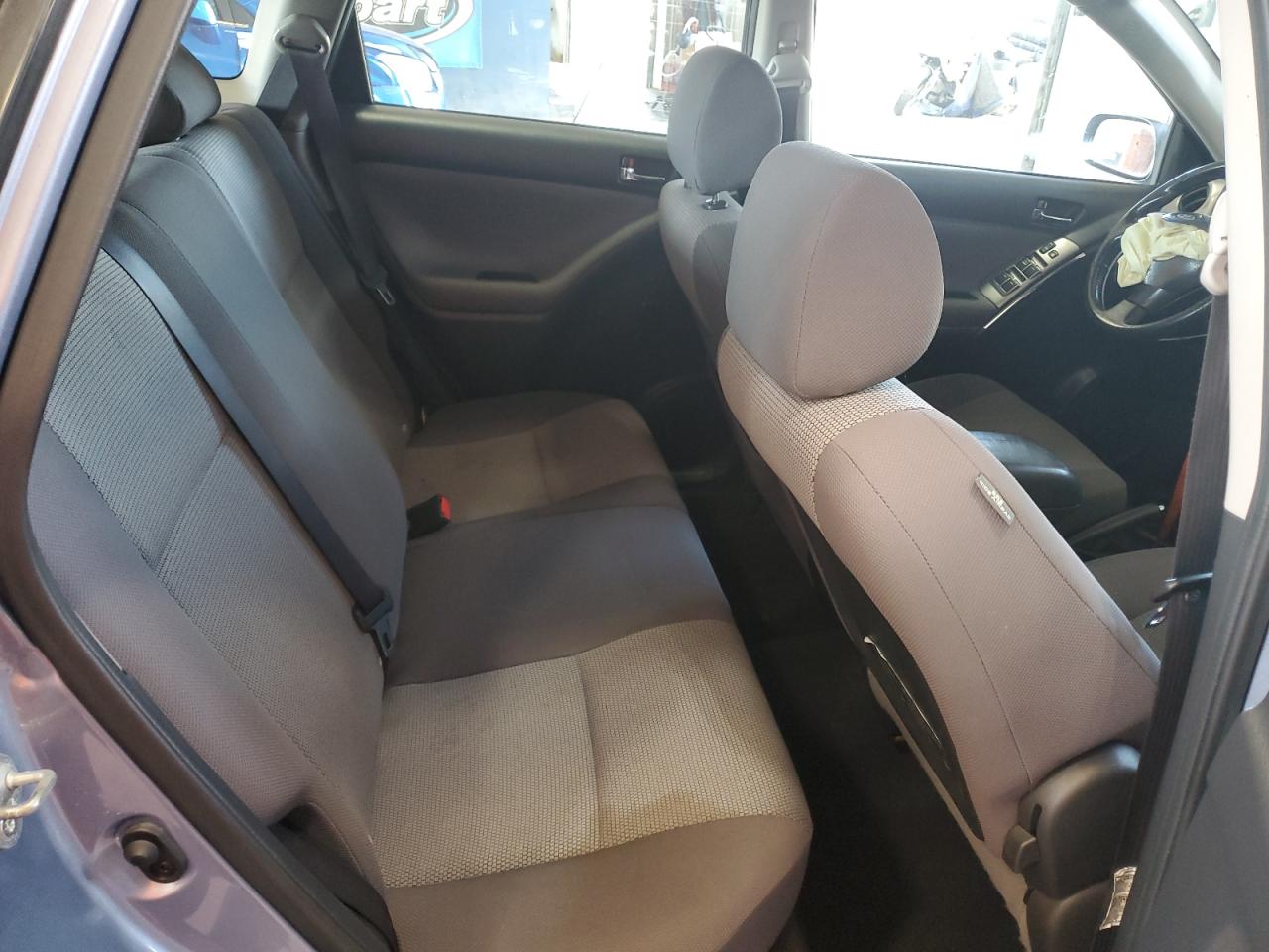 2005 Toyota Corolla Matrix Base VIN: 2T1LR30E55C503830 Lot: 70553505