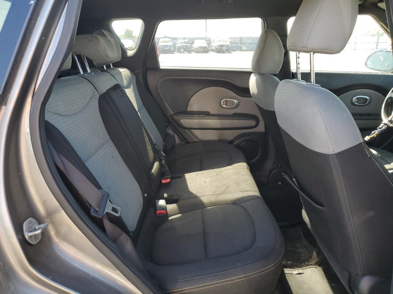 2016 Kia Soul + VIN: KNDJP3A59G7239933 Lot: 83992315