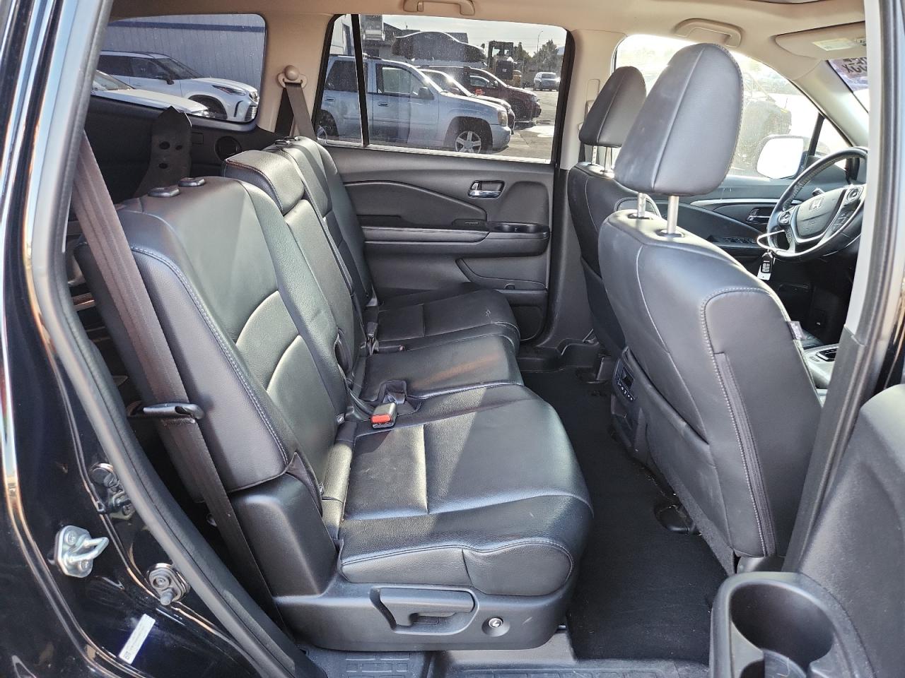 2016 Honda Pilot Exl VIN: 5FNYF6H68GB011577 Lot: 81612055