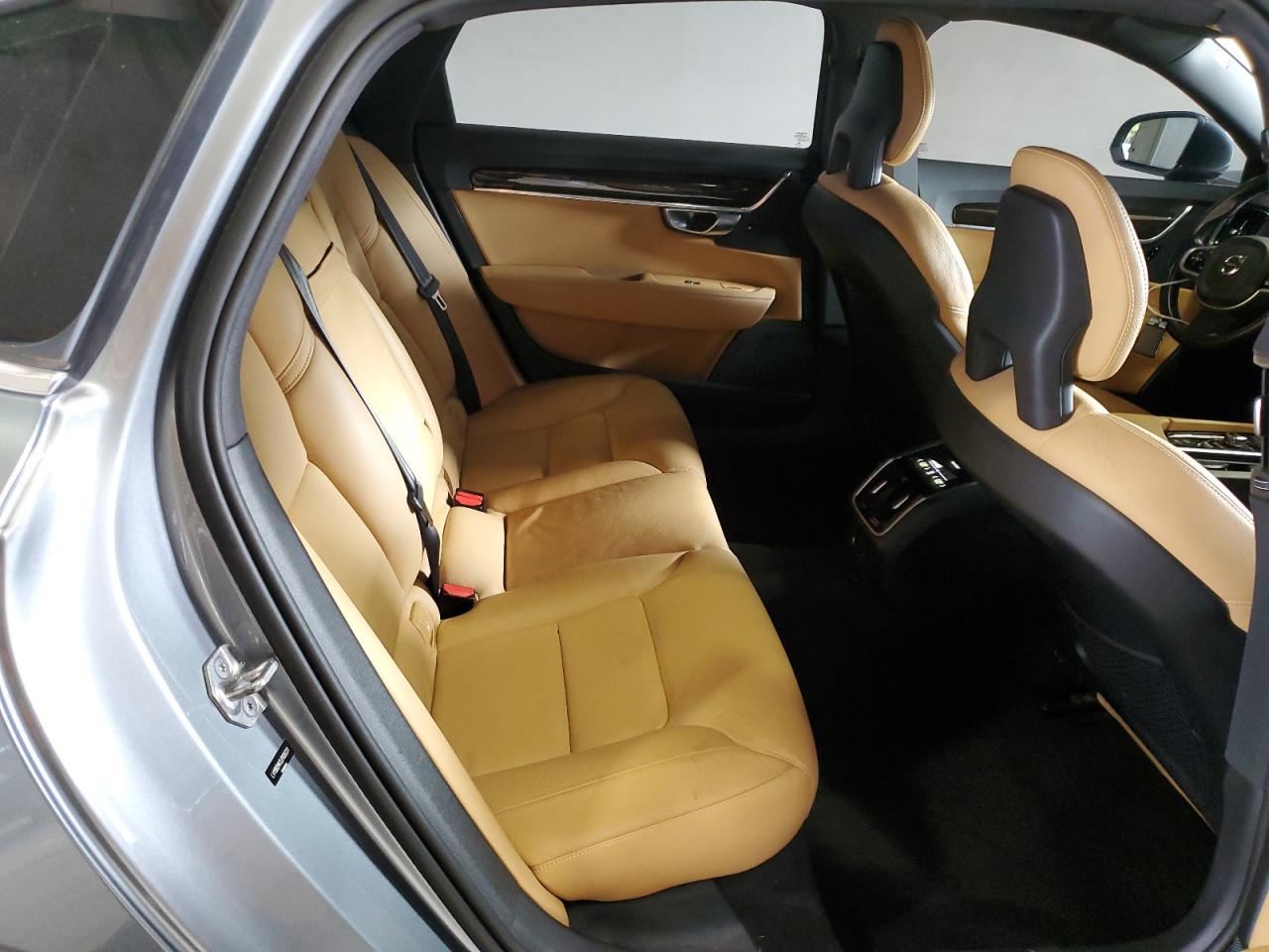 2018 Volvo S90 T5 Momentum VIN: LVY982MK2JP006231 Lot: 80501735