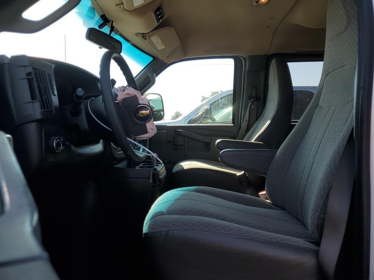 2018 Chevrolet Express G2500 Lt VIN: 1GAWGFFG0J1275465 Lot: 81442885