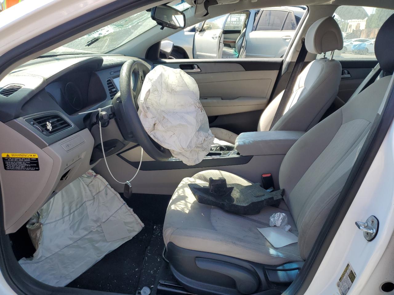 2017 Hyundai Sonata Hybrid VIN: KMHE24L35HA063254 Lot: 80963165