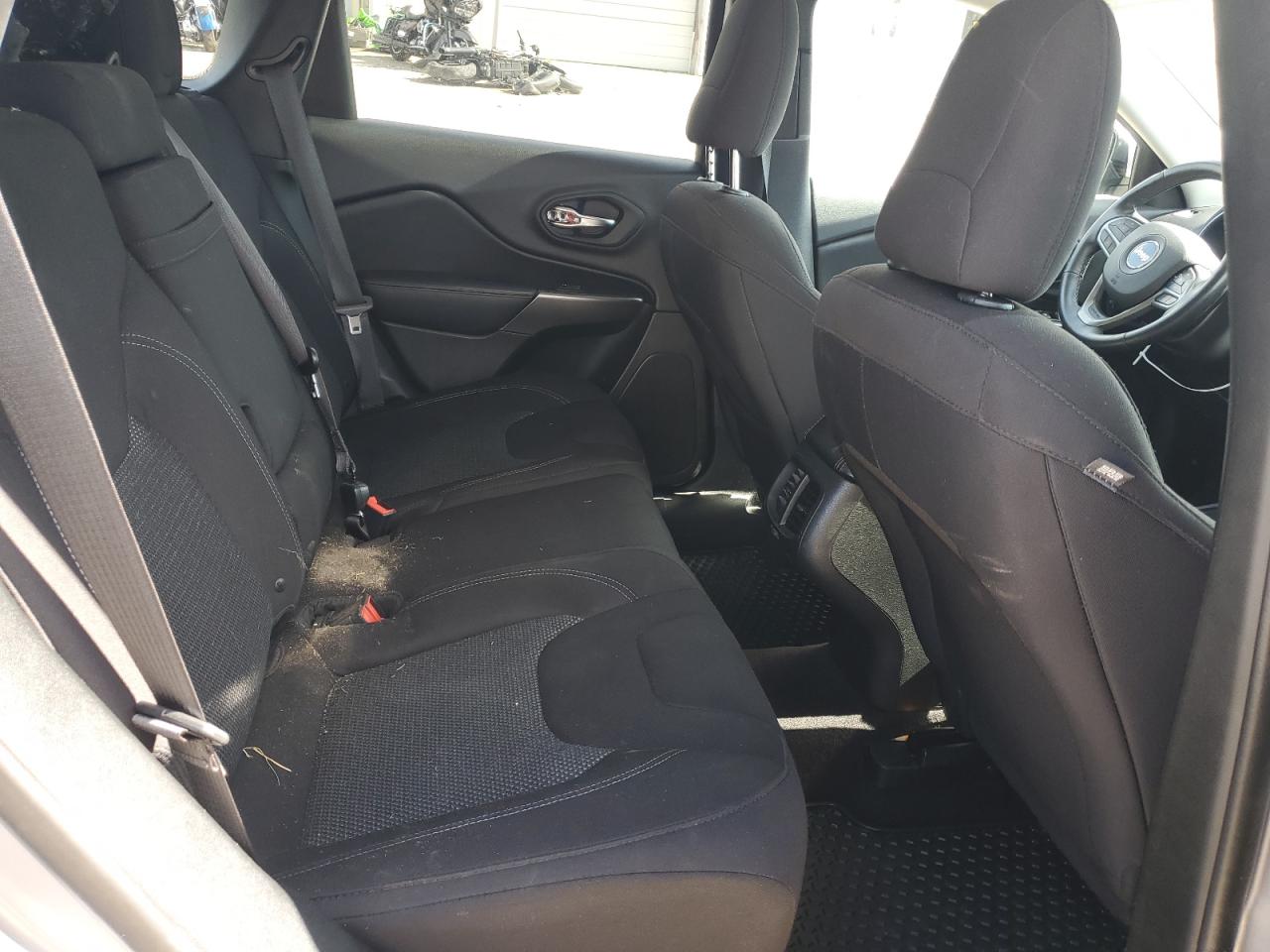 2019 Jeep Cherokee Latitude VIN: 1C4PJMCB1KD252089 Lot: 84031075