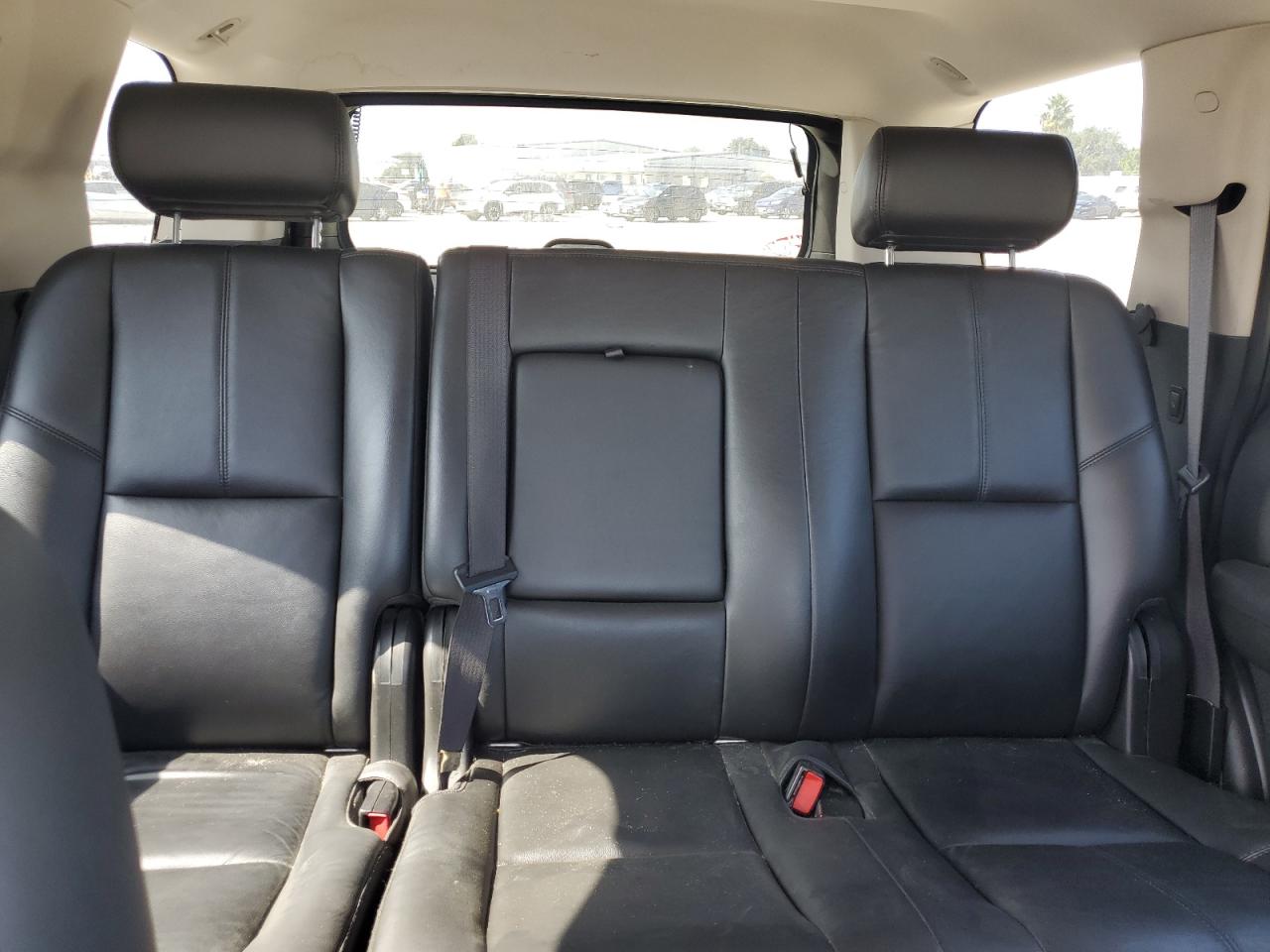 2010 Chevrolet Tahoe K1500 Lt VIN: 1GNUKBE09AR227921 Lot: 81926215