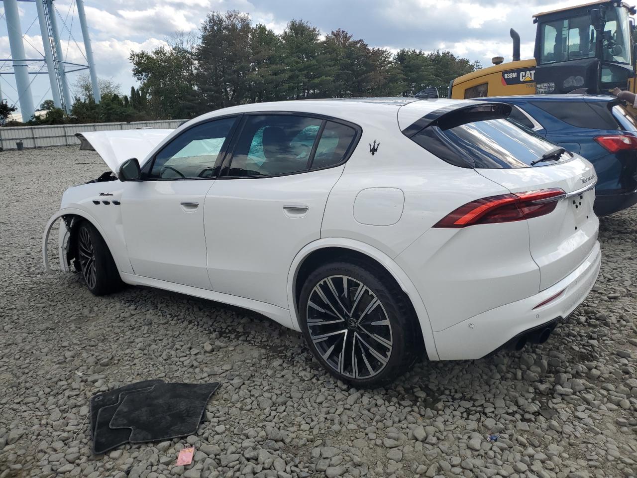 2023 Maserati Grecale Modena white null gas ZN682AVM0P7422350 photo #3