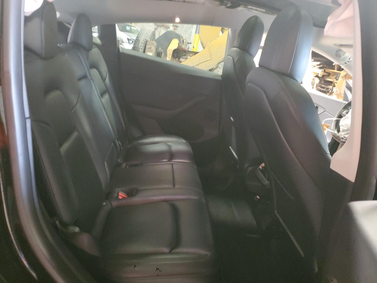 2022 Tesla Model Y VIN: 7SAYGDEF3NF310111 Lot: 84386665