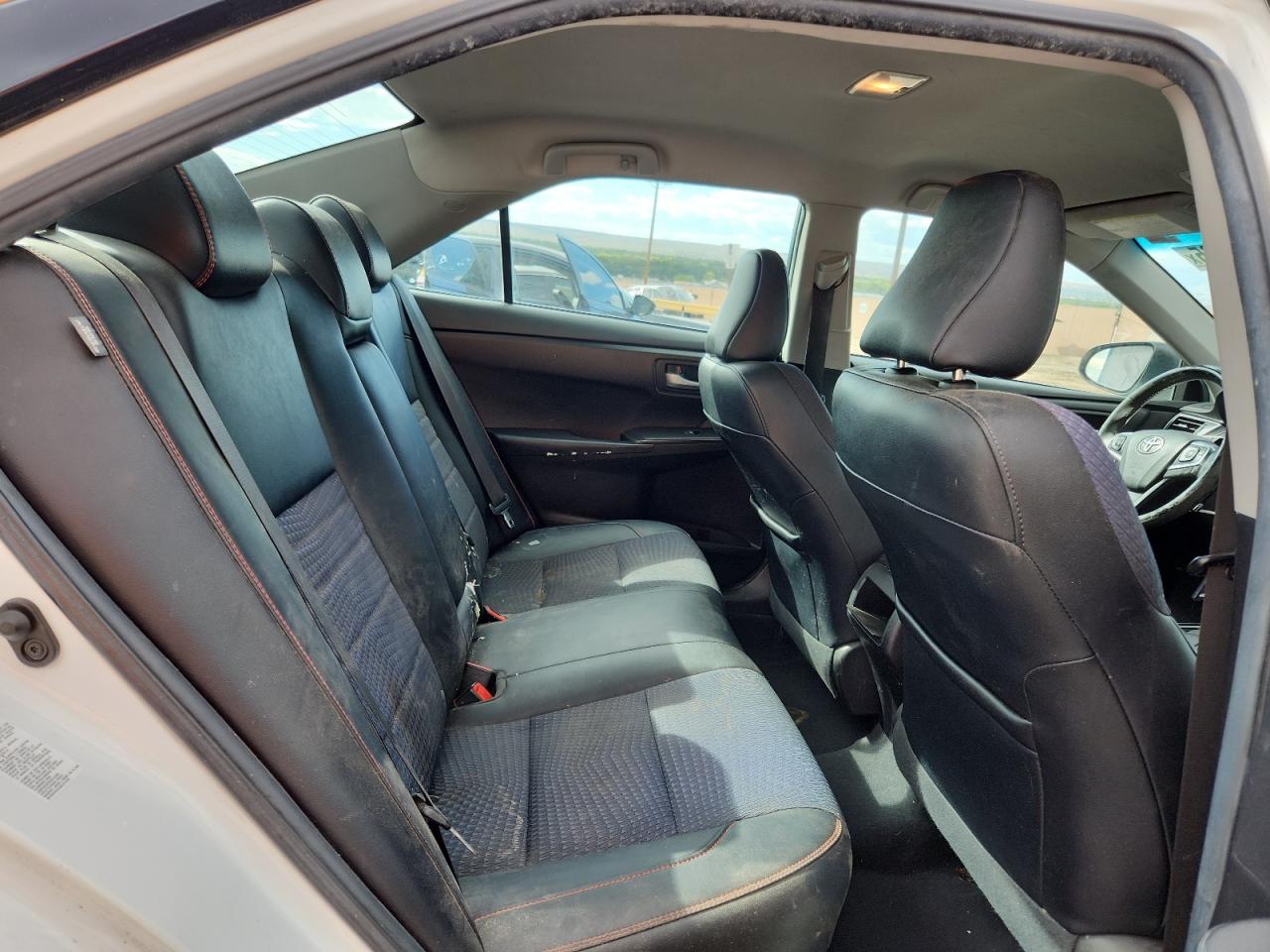 2015 Toyota Camry Le VIN: 4T1BF1FK1FU033916 Lot: 84438065