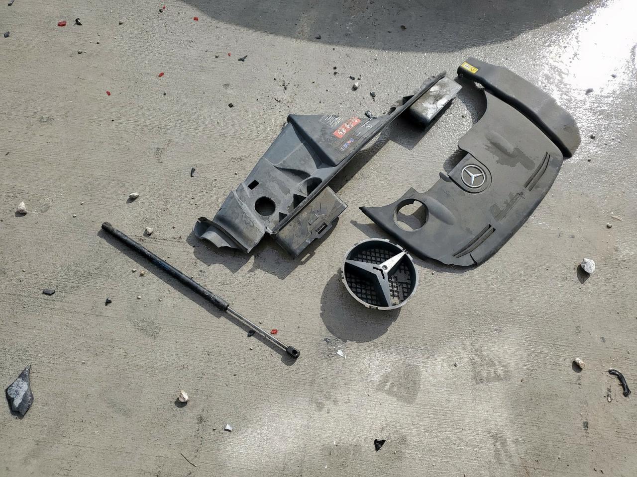 2013 Mercedes-Benz E 350 VIN: WDDKJ5KBXDF182347 Lot: 83849965