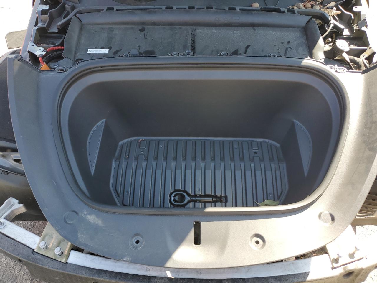 2024 Tesla Model Y VIN: 7SAYGDED1RF092643 Lot: 80813605