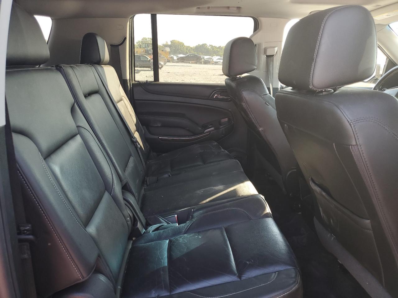 2018 Chevrolet Suburban K1500 Lt VIN: 1GNSKHKC2JR353871 Lot: 80816825