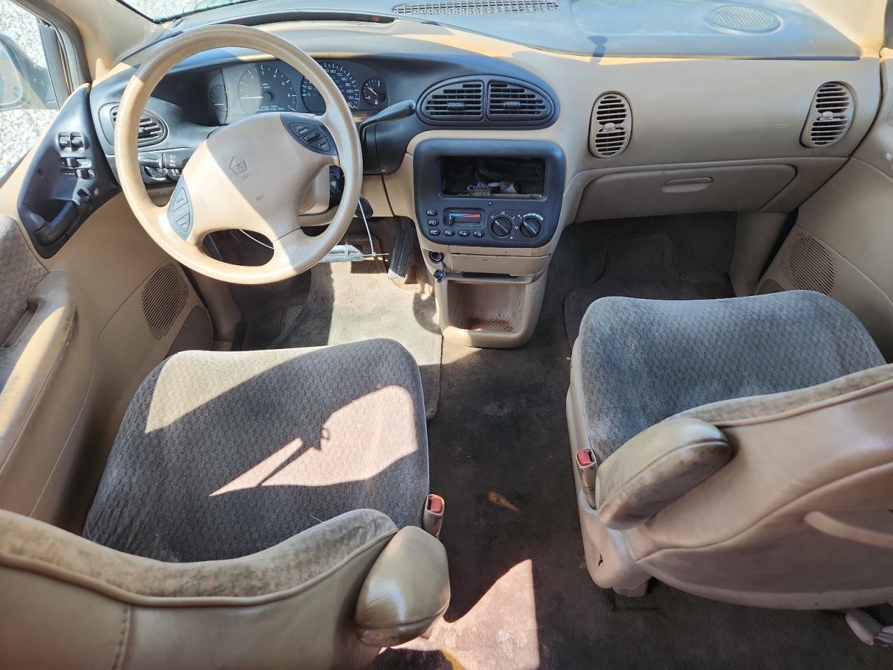 2000 Dodge Grand Caravan Se VIN: 1B4GP44R2YB664310 Lot: 80300625