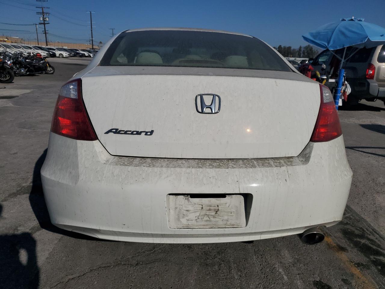 2010 Honda Accord Lx VIN: 1HGCS1B38AA008381 Lot: 81086905