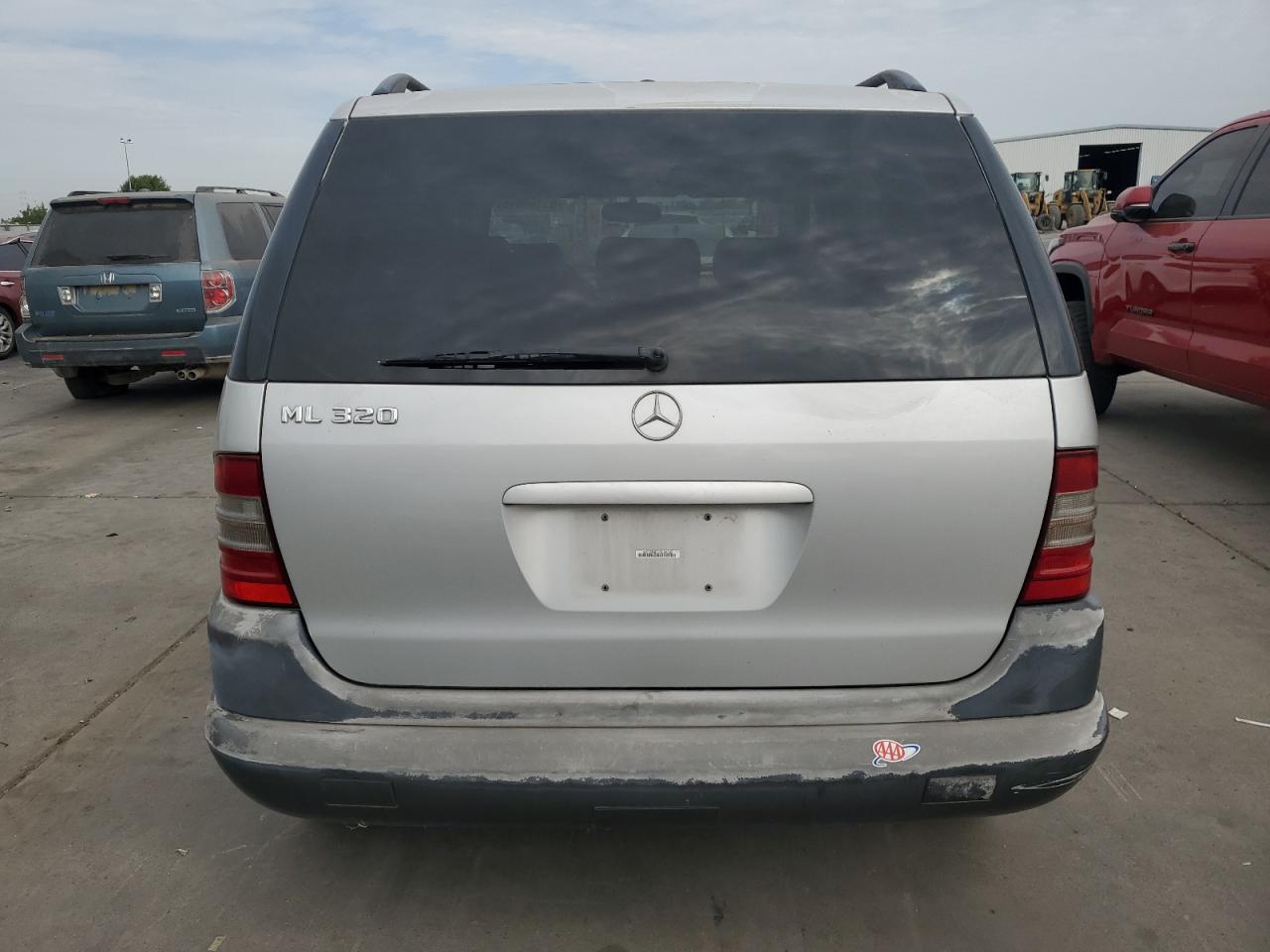 1999 Mercedes-Benz Ml 320 VIN: 4JGAB54EXXA144608 Lot: 81158895