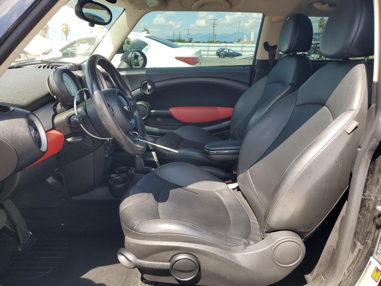2013 Mini Cooper VIN: WMWSU3C57DT546821 Lot: 81158015