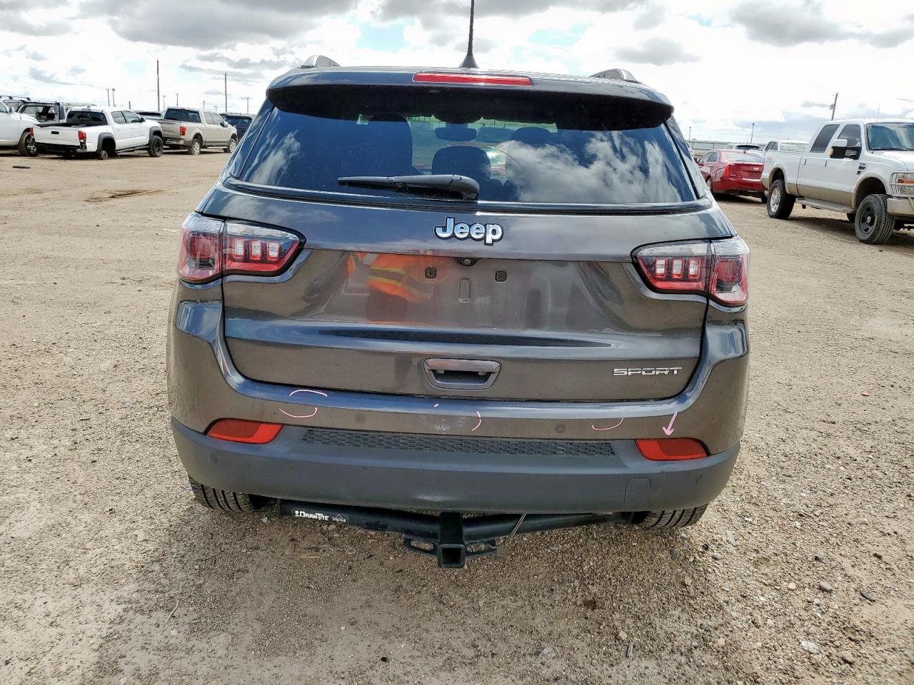 2017 Jeep Compass Sport VIN: 3C4NJCABXHT643443 Lot: 83998585