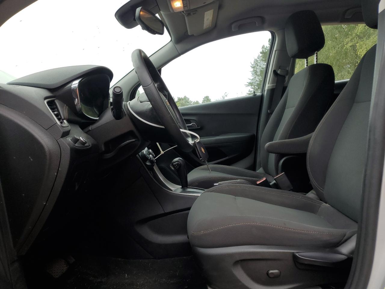 2019 Chevrolet Trax Ls VIN: 3GNCJKSBXKL347577 Lot: 81888695