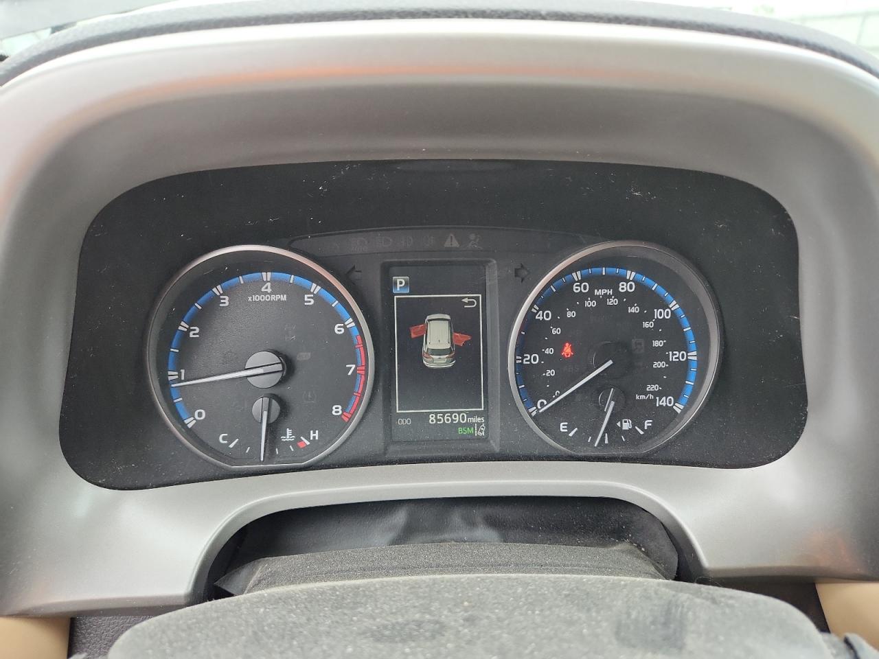 2017 Toyota Rav4 Xle VIN: 2T3RFREV9HW690112 Lot: 81689575