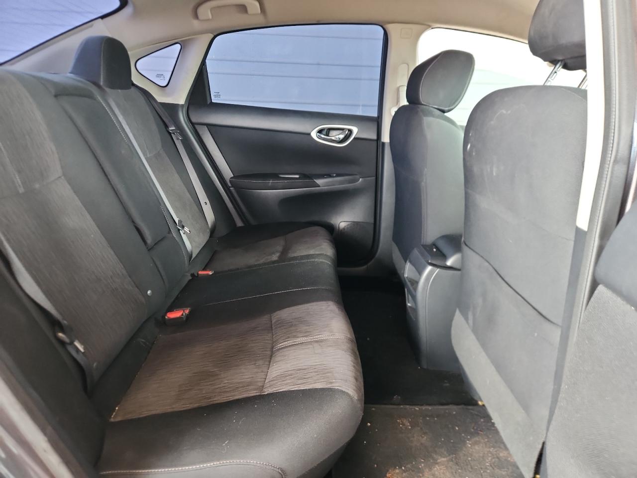 2015 Nissan Sentra S VIN: 3N1AB7AP3FY302760 Lot: 81456145