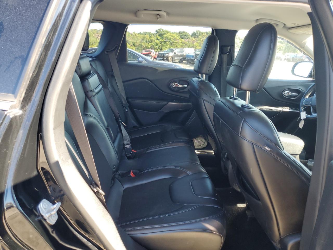 2019 Jeep Cherokee Latitude Plus VIN: 1C4PJLLB8KD316073 Lot: 71543625