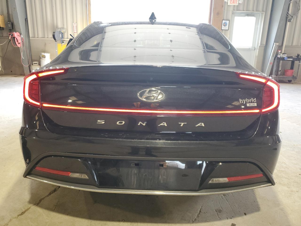2022 Hyundai Sonata Hybrid VIN: KMHL24JJXNA037558 Lot: 81881425