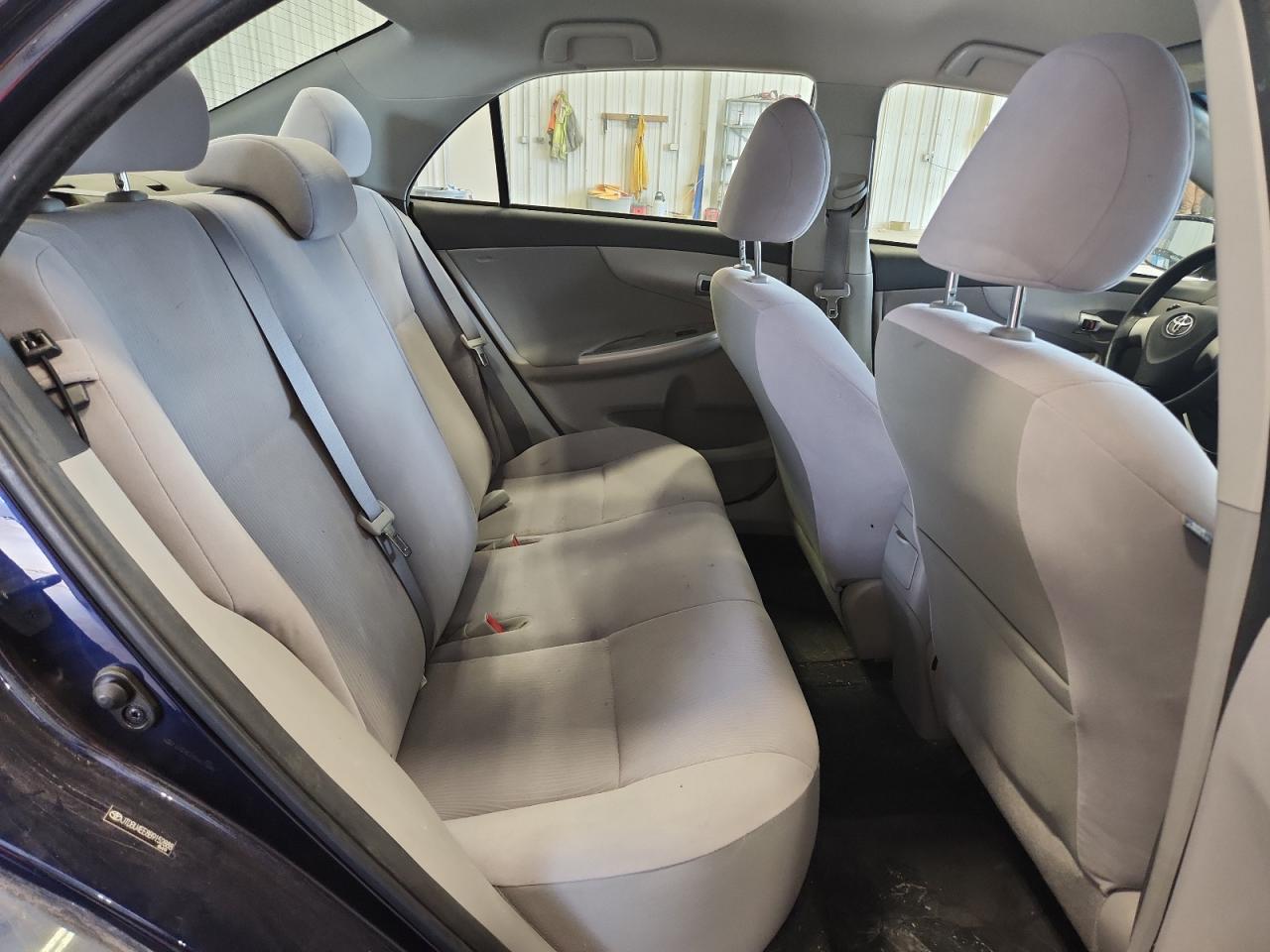 2011 Toyota Corolla Base VIN: JTDBU4EE8B9152888 Lot: 81445345