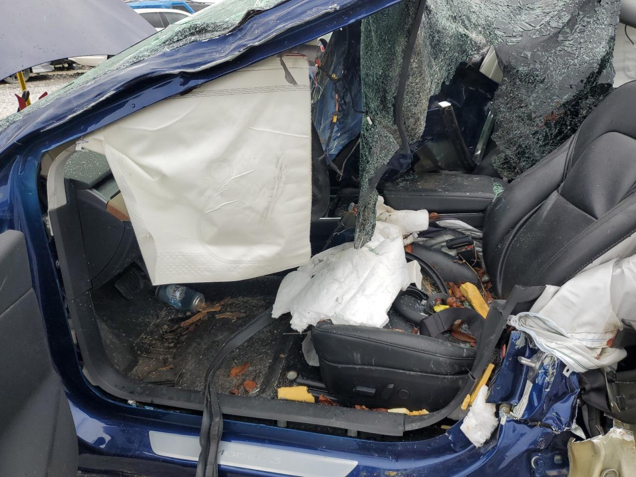 2019 Tesla Model 3 VIN: 5YJ3E1EB4KF433825 Lot: 90700625