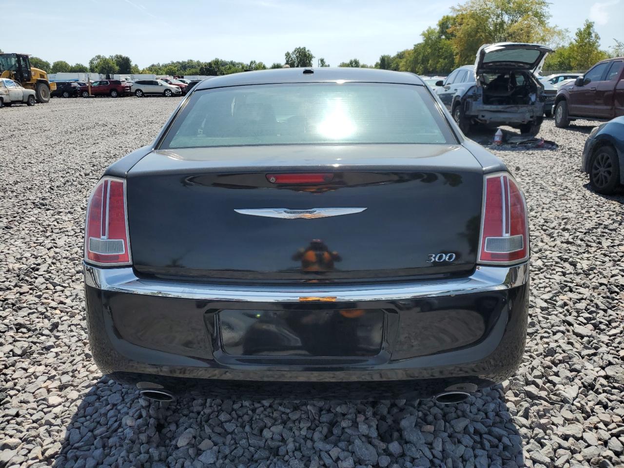 2014 Chrysler 300C VIN: 2C3CCAEG2EH379946 Lot: 71904395