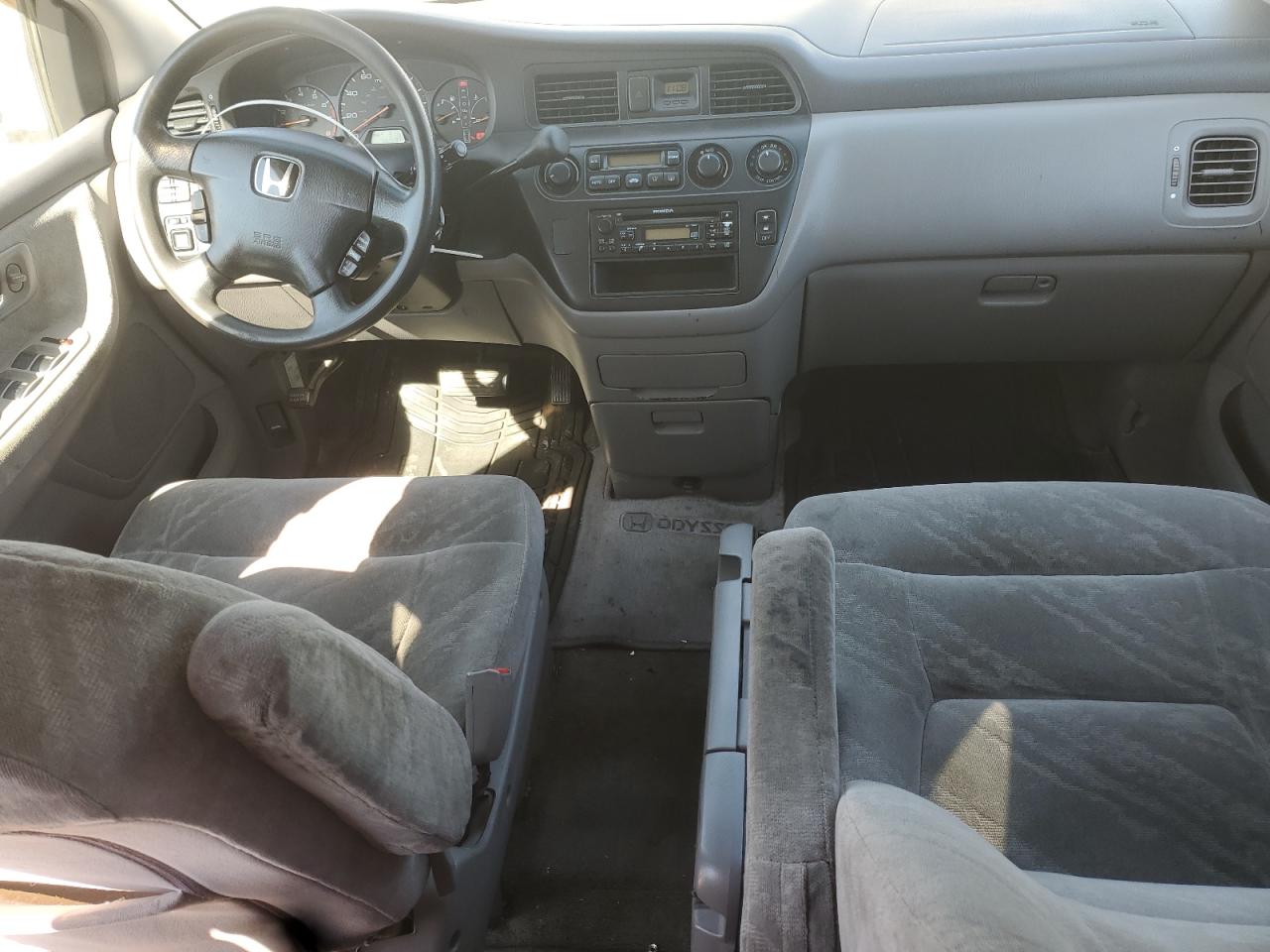 2002 Honda Odyssey Ex VIN: 2HKRL18652H587735 Lot: 80820235