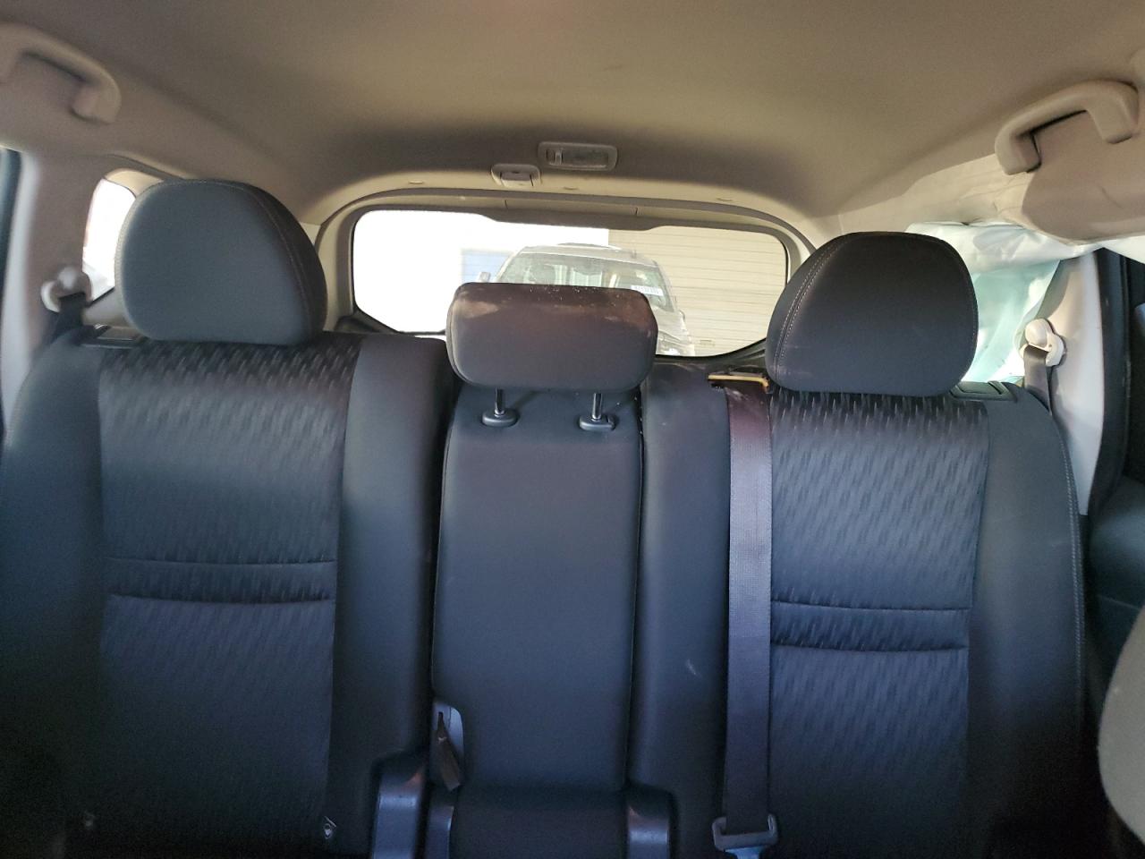 2019 Nissan Rogue S VIN: KNMAT2MT4KP526668 Lot: 70753645