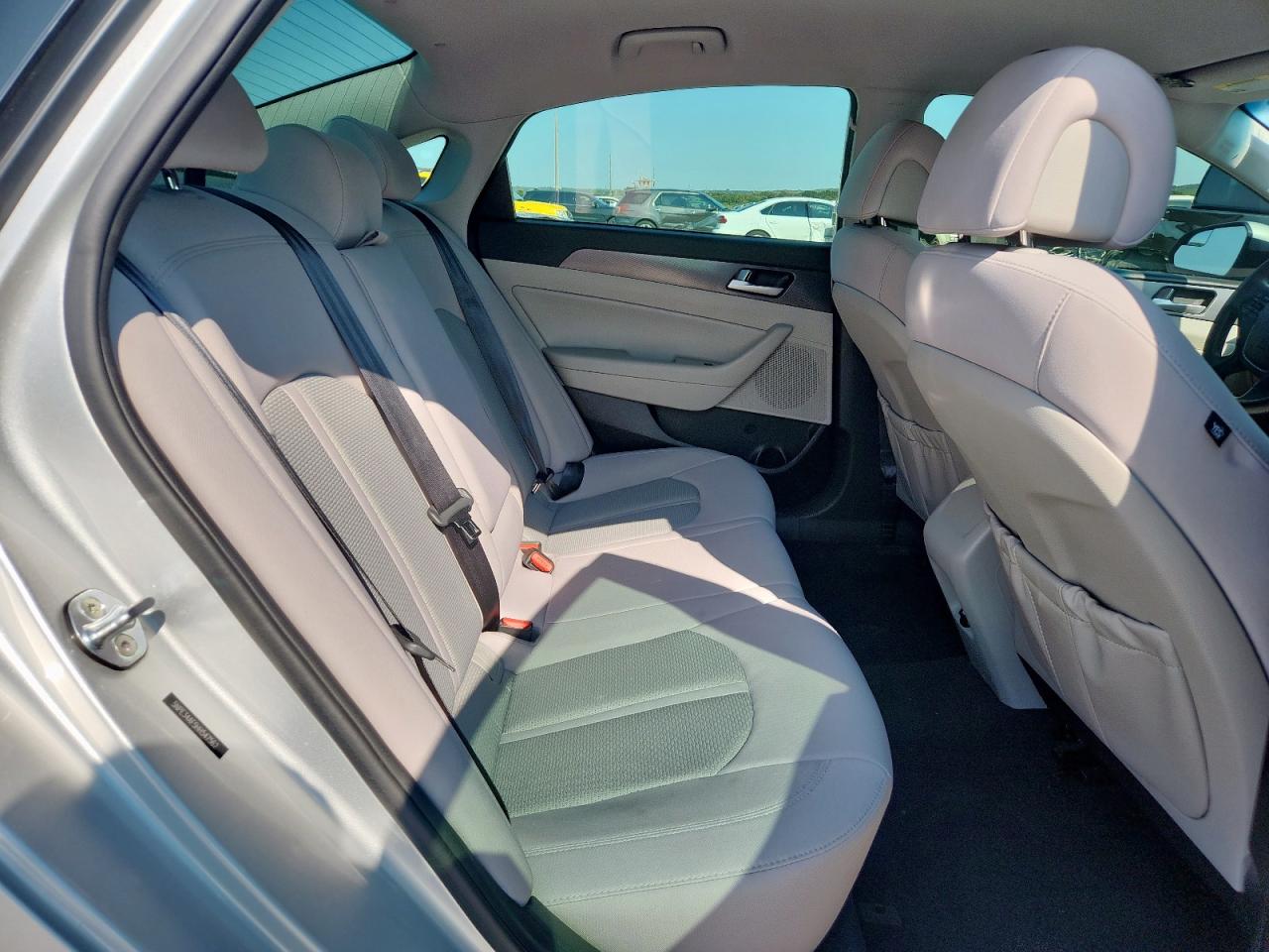 2017 Hyundai Sonata Sport VIN: 5NPE34AF5HH547562 Lot: 80256015