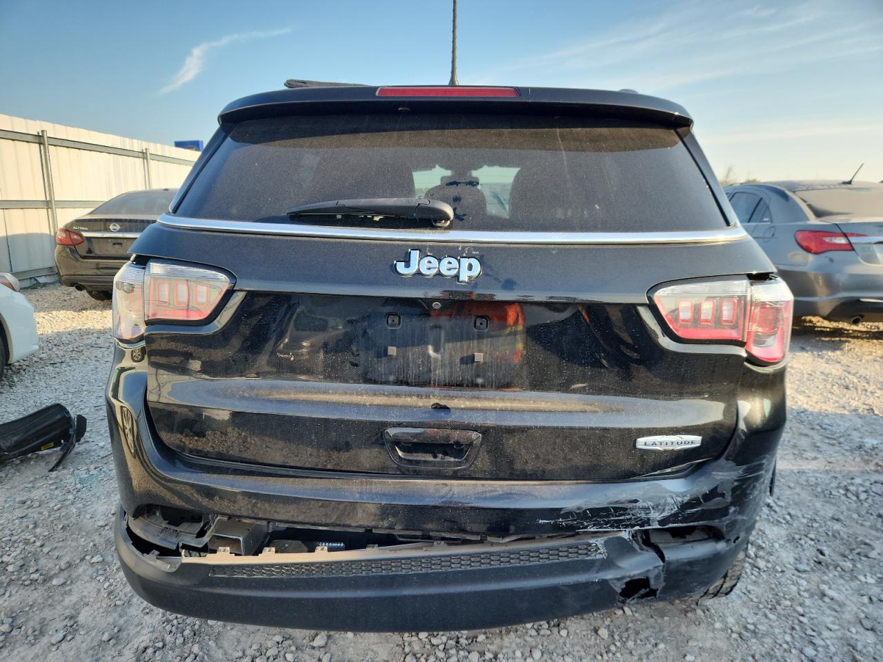 2018 Jeep Compass Latitude VIN: 3C4NJCBB0JT411003 Lot: 80697275