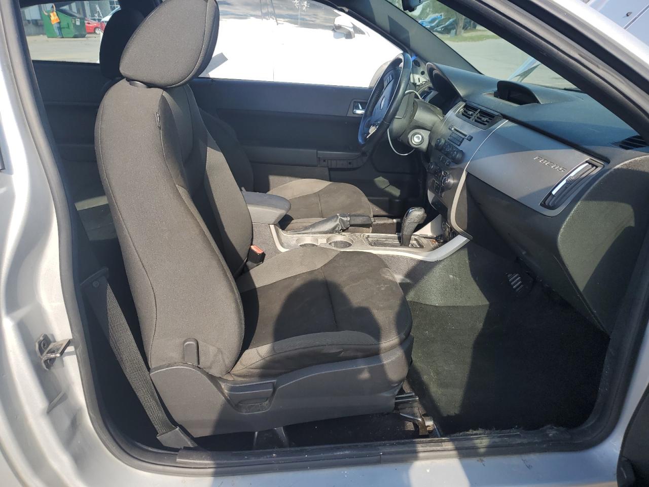 2008 Ford Focus Se VIN: 1FAHP33N98W252403 Lot: 84242435