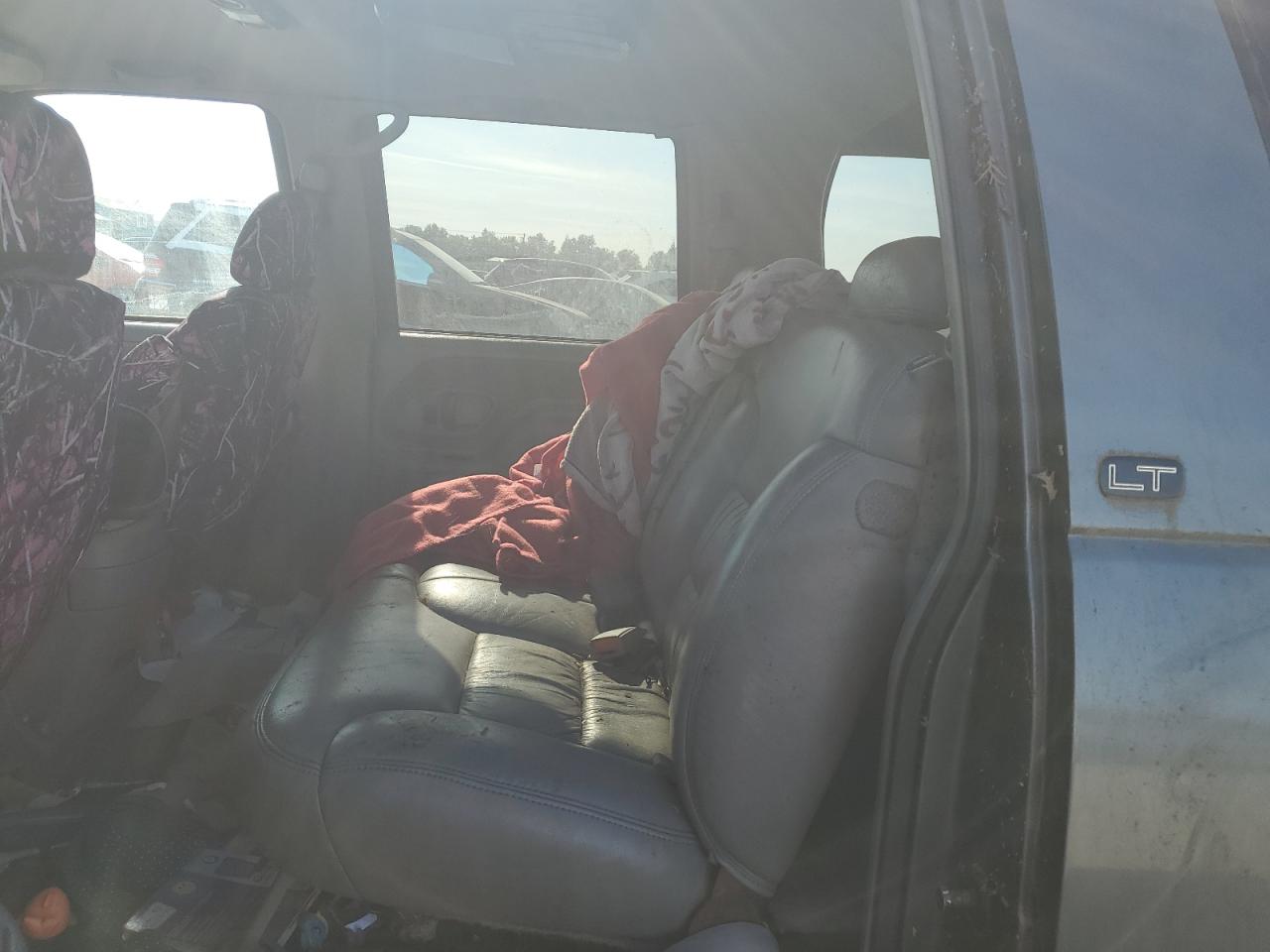 1999 Chevrolet Suburban K1500 VIN: 3GNFK16R6XG236729 Lot: 71226015