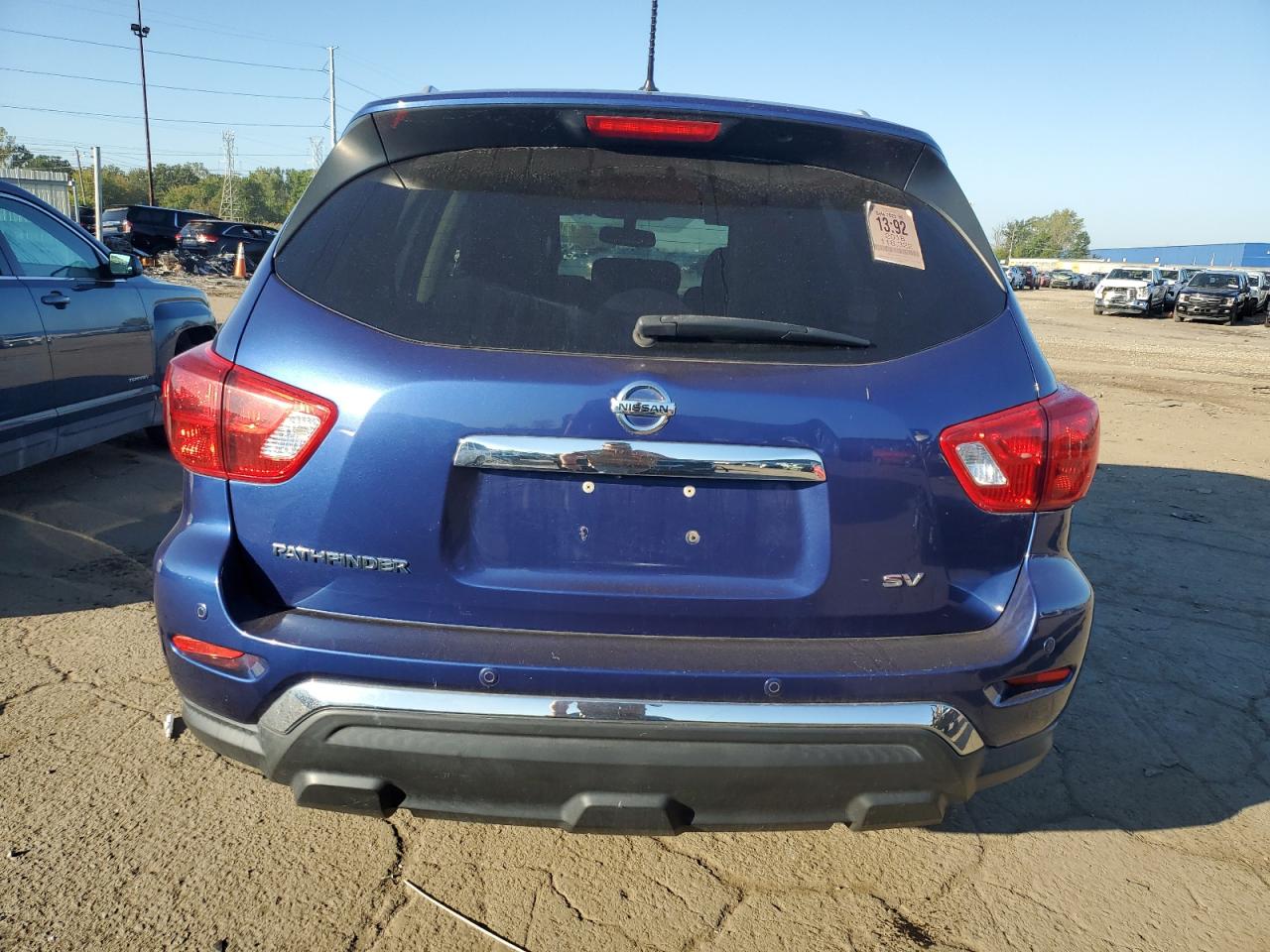 2018 Nissan Pathfinder S VIN: 5N1DR2MN8JC631213 Lot: 84552275