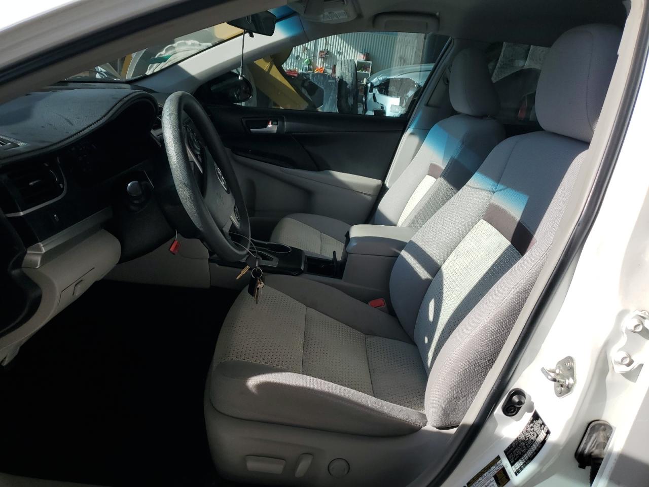 2014 Toyota Camry L VIN: 4T4BF1FK9ER428835 Lot: 70387385