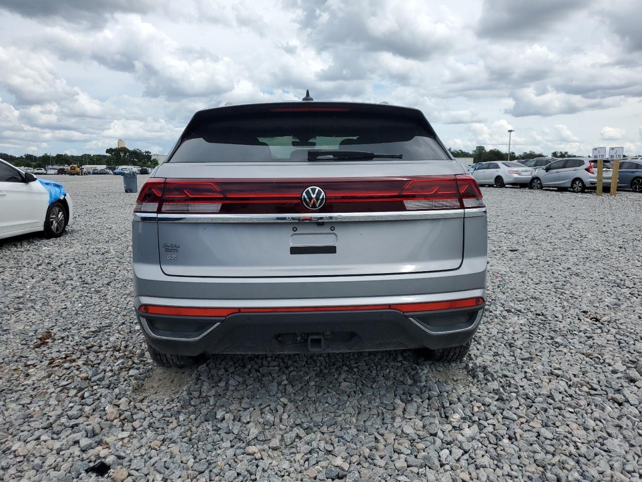 2024 Volkswagen Atlas Cross Sport Se VIN: 1V2WE2CA1RC237957 Lot: 71521085